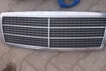 Mercedes W202 --- atrapa chłodnicy GRILL