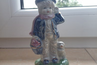 Figurka porcelanowa "Chłopiec" nowa