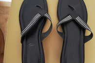 Japonki czarne na pozwyższeniu 38