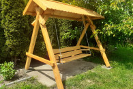 Huśtawka z daszkiem