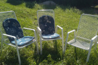 metalowe stabilne krzesla ogrodowe 3 sztuki
