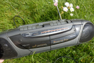 Radioodbiornik m-ki Daewoo z 2 kasetowym magnet