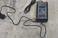 Zasilacz do hulajnogi HBC-03 24 V 2A sprawny