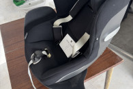 Fotelik dziecięcy obrotowy