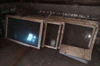 Stare okna drewniane do garażu warsztatu