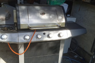 grill gazowy mega duzy malo uzywany kompletny