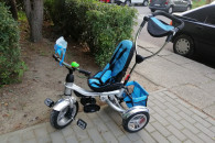 Rowerek dziecięcy trójkołowy. Kolor srebrny.