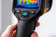 Badanie budynku kamerą termowizyjną