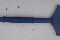 Teleskopowy skrobak do lodu