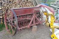 Siewnik konny zawieszany