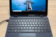 Laptop mały Lenovo 500w Gen3 8GB Ram bateria ok