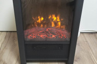 Kominek Elektryczny z ogrzewaniem