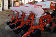 Siewnik do kukurydzy