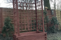 Donica Różyczka z pergolą