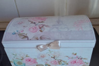 Szkatułka na biżuterię