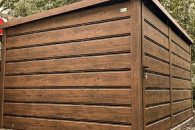 Nowoczesny garaż z wiata