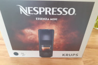 Ekspres kapsułkowy NESPRESSO XN110810 ESSENZA