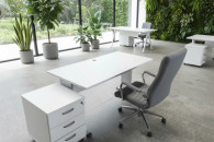 Komplet mebli biurowych