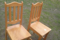 krzesla 2 sztuki drewniane