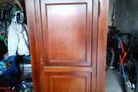 Zabytkowa szafa drewniana