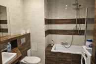 4 pokoje z widokiem na park. Winda