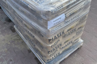 Piasek kwarcowy w workach do zasypania kostki