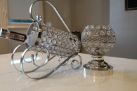 Lampka i stojak na butelke