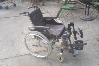 wozek inwalidzki profesjonalny ze wszyst udogod