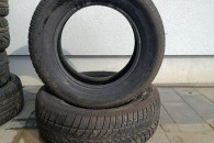 Komplet dwóch opon dunlop zimowe 235/65R17 5mm